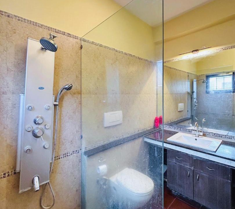 Photo of Bathroom in Palm Meadows