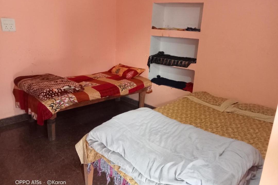 Photo of Bedroom in Narainkoti
