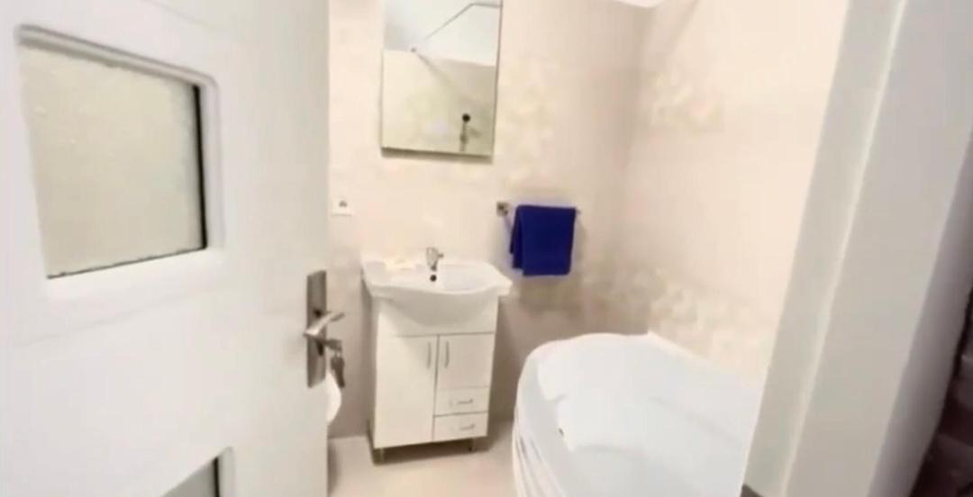 Photo of Bathroom in Floresti