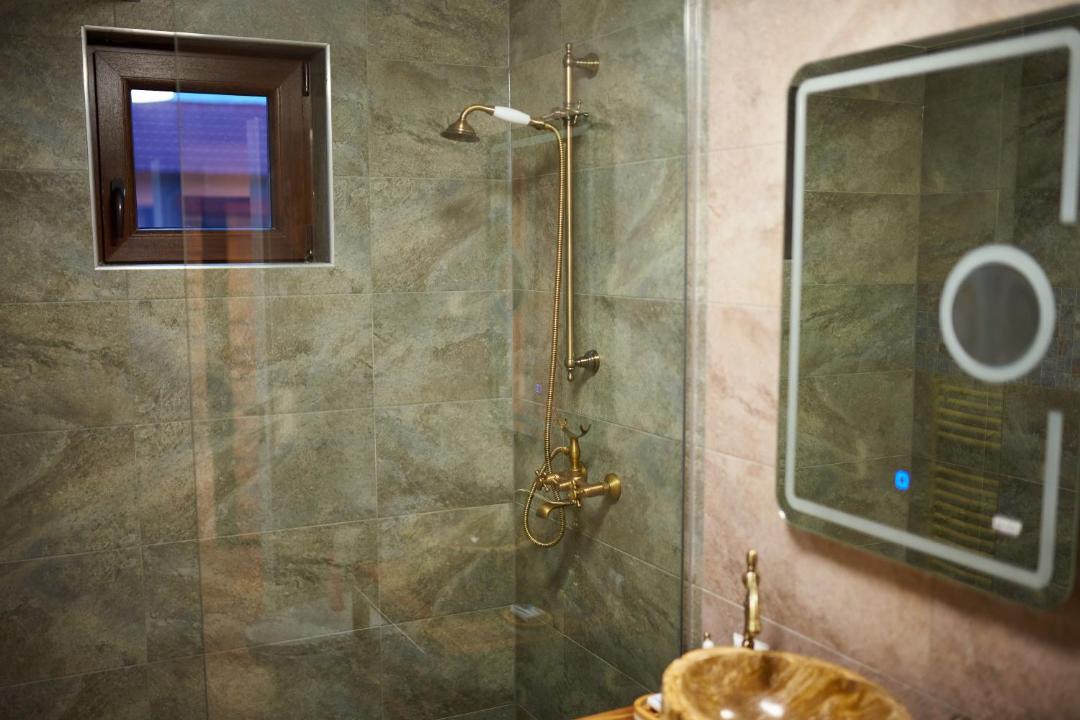 Photo of Bathroom in Bucovat