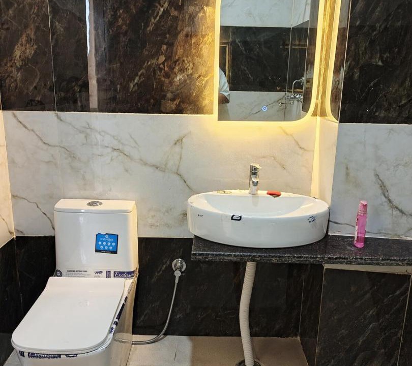 Photo of Bathroom in Tonk Road