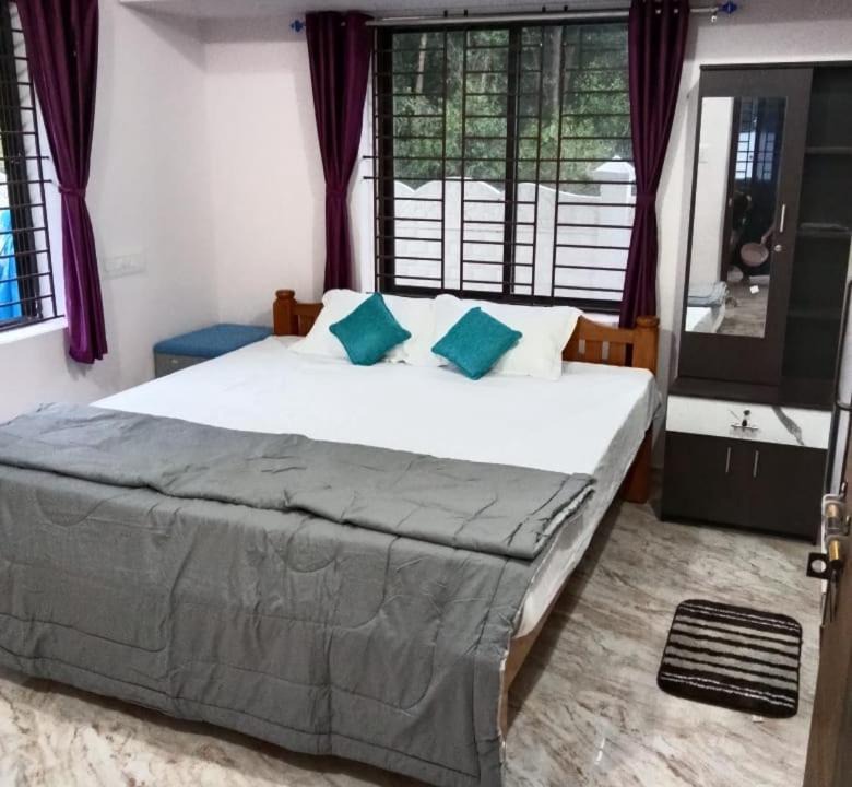 Photo of Bedroom in Mandarthi