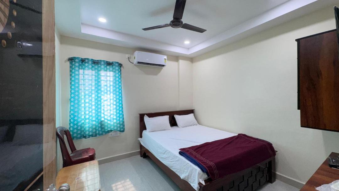 Photo of Bedroom in Rushikonda