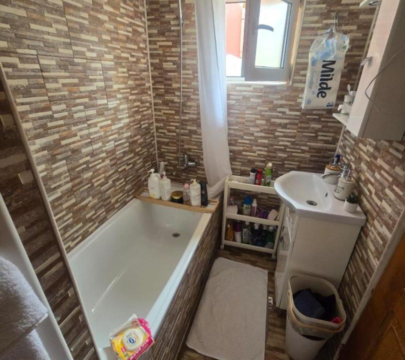 Photo of Bathroom in Tirnaveni