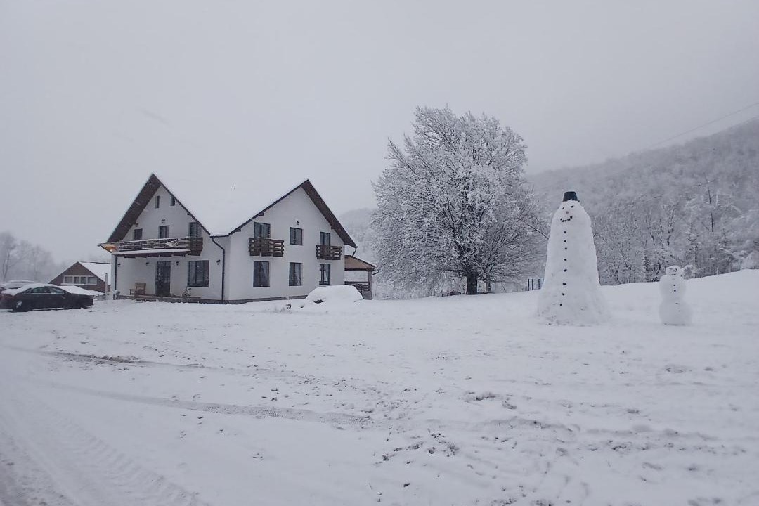 Photo of Buildings in Ibanesti