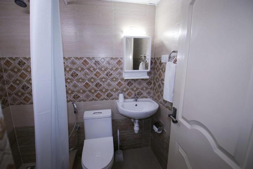 Photo of Bathroom in Arpookara