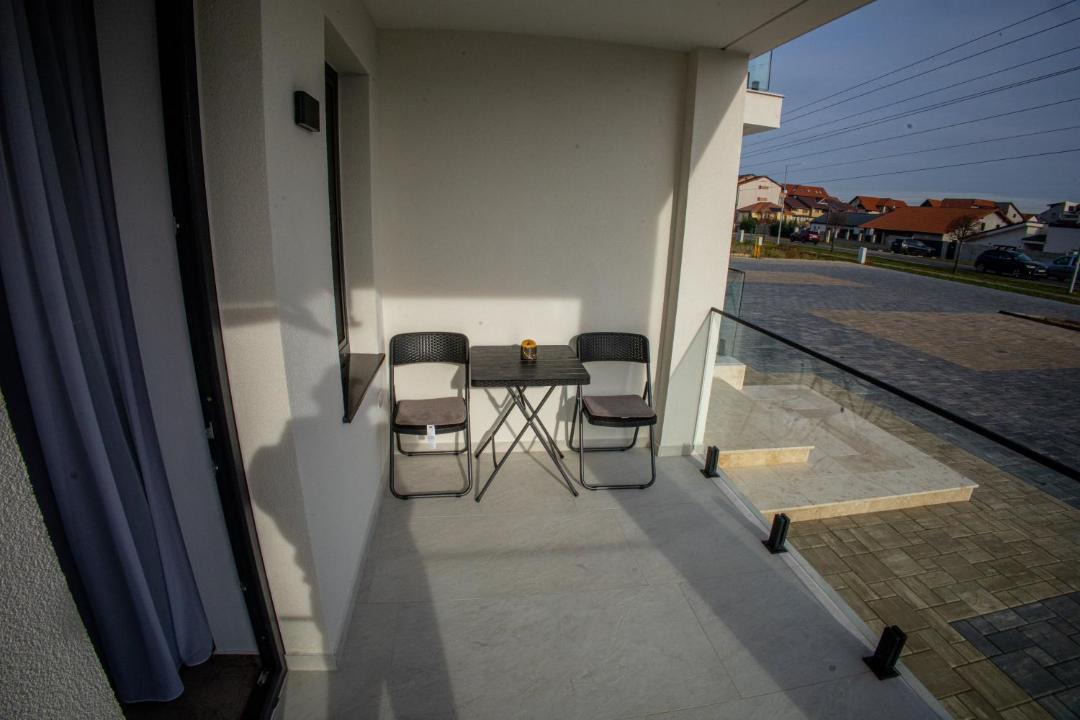 Photo of Others in Petresti