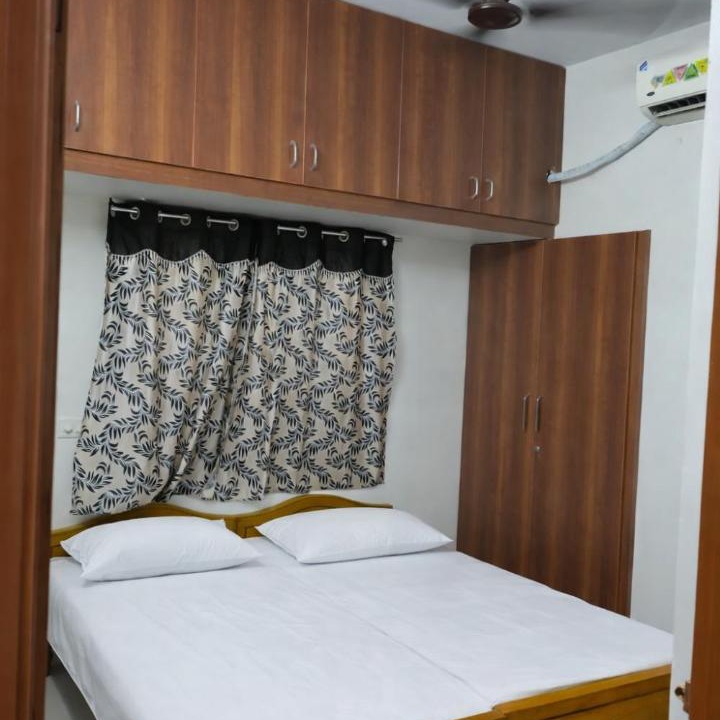 Photo of Bedroom in Thoraipakkam