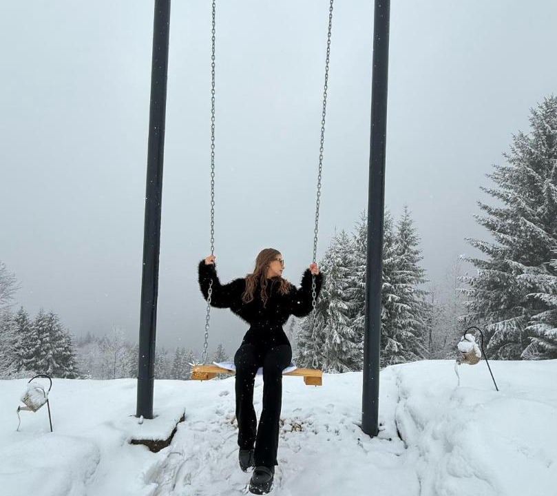 Photo of Others in Horea