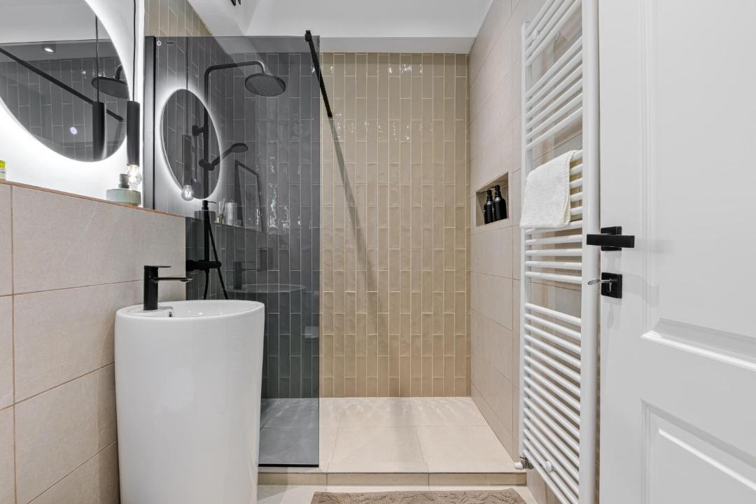 Photo of Bathroom in Militari