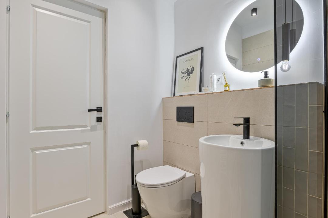 Photo of Bathroom in Militari
