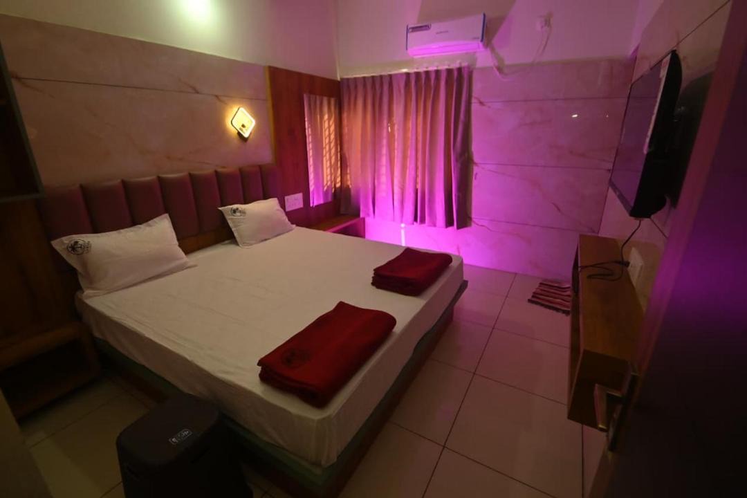 Photo of Bedroom in Murudeshwara