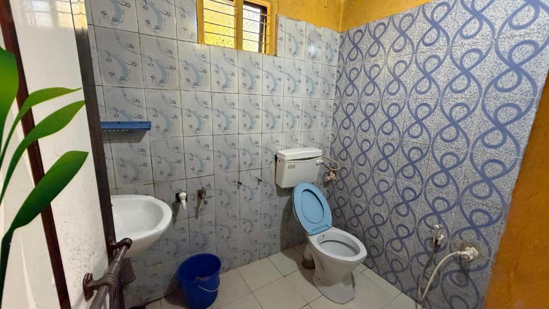 Photo of Bathroom in Valparai
