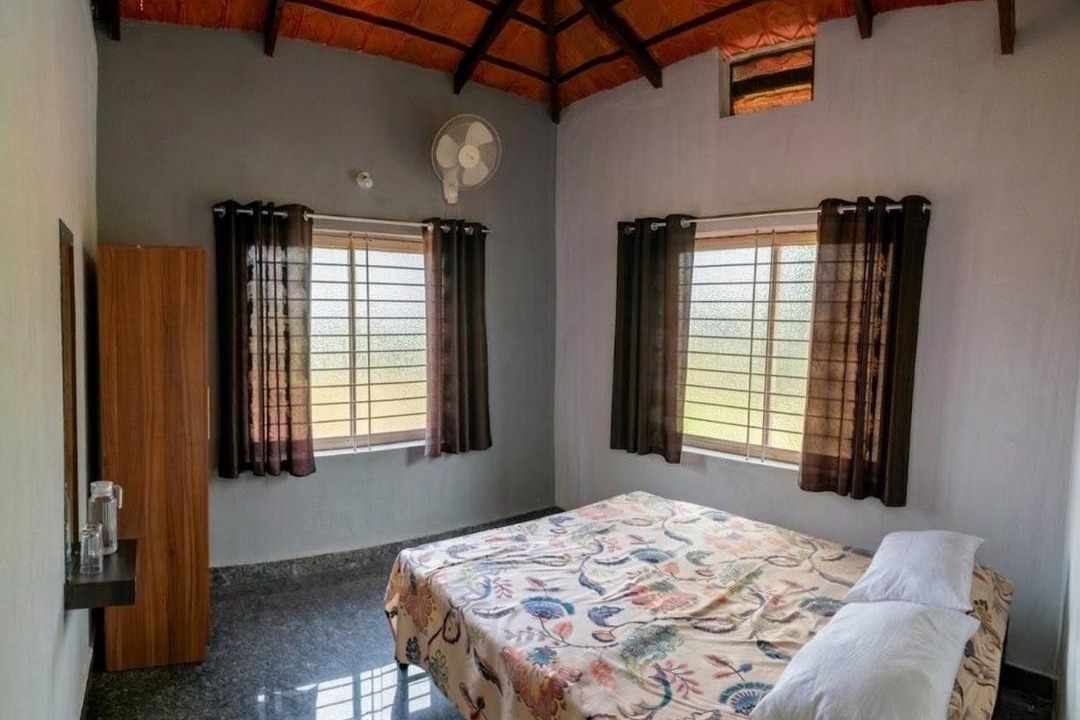 Photo of Bedroom in Tirthalli