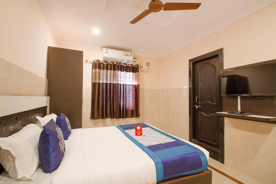 Photo of Bedroom in Kukatpally Housing Board Colony