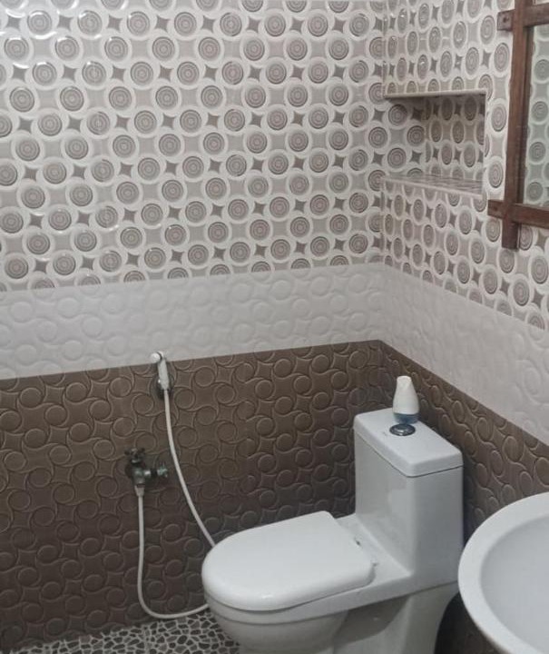 Photo of Bathroom in Mylapore Tiruvallikk