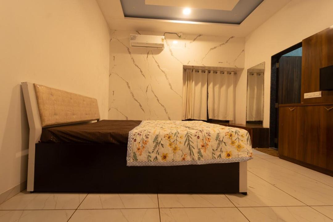 Photo of Bedroom in Kolhapur