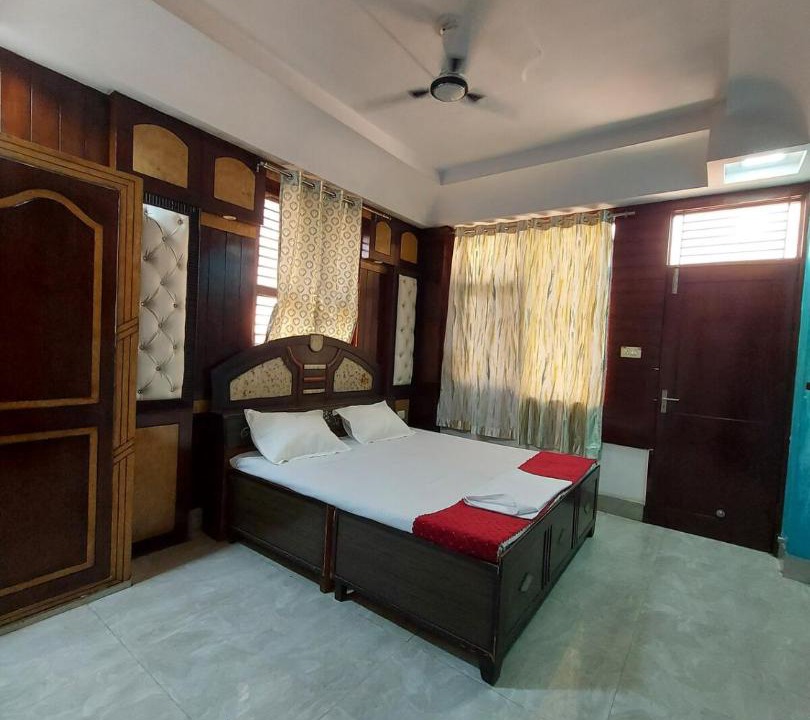 Photo of Bedroom in Khattalwada
