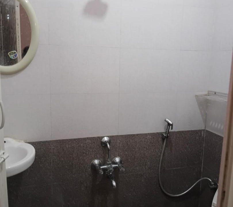 Photo of Bathroom in Kadubeesanahalli
