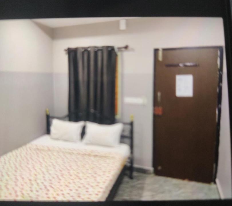Photo of Bedroom in Shivaji Nagar