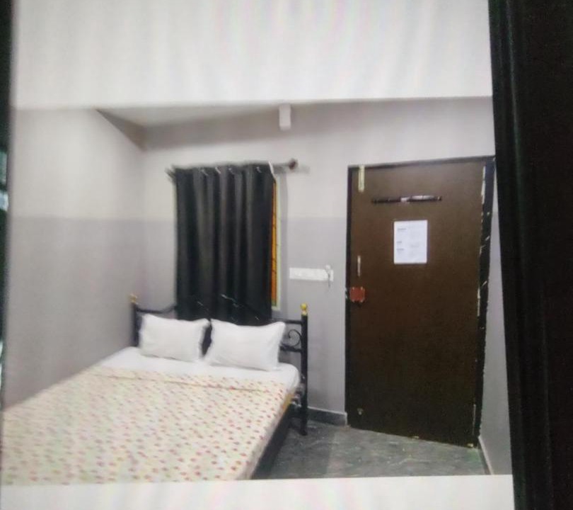 Photo of Bedroom in Shivaji Nagar