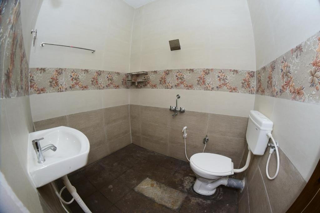 Photo of Bathroom in Tonse West