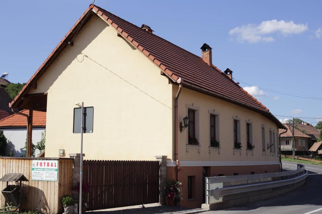 Photo of Buildings in Zetea