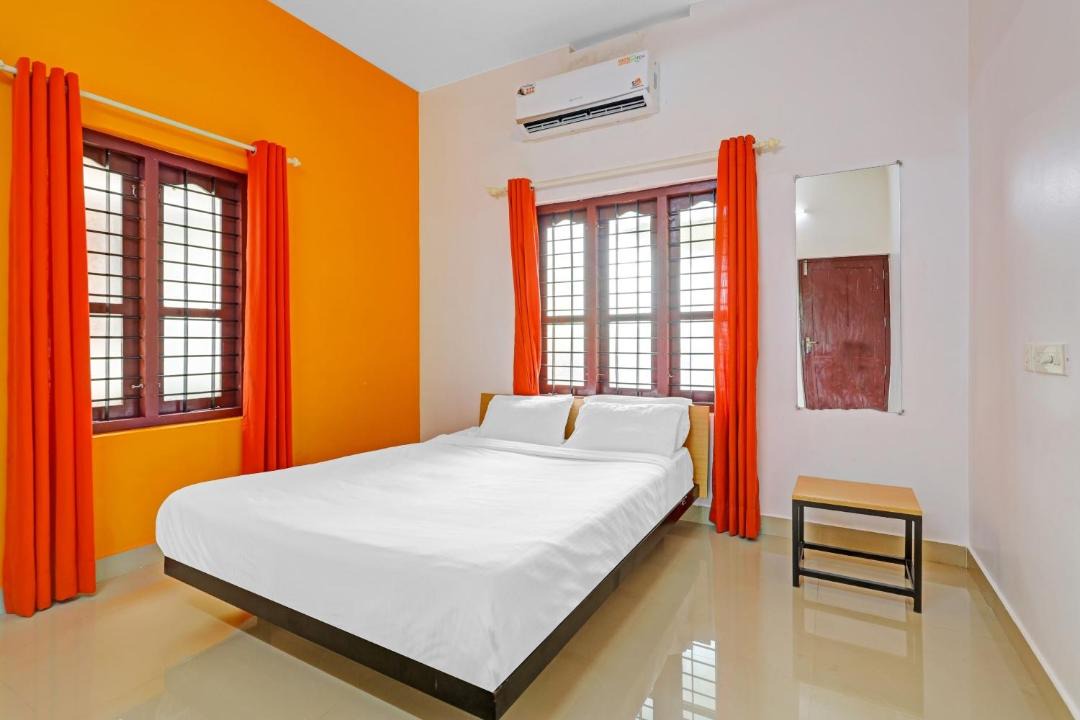 Photo of Bedroom in Thiruvananthapuram