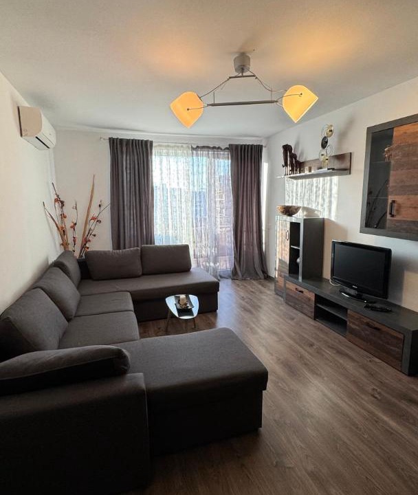 Photo of Livingroom in Tractorul