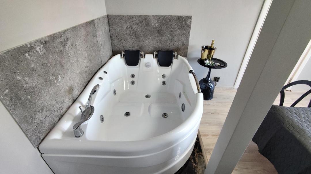 Photo of Bathroom in Emanoil Gojdu