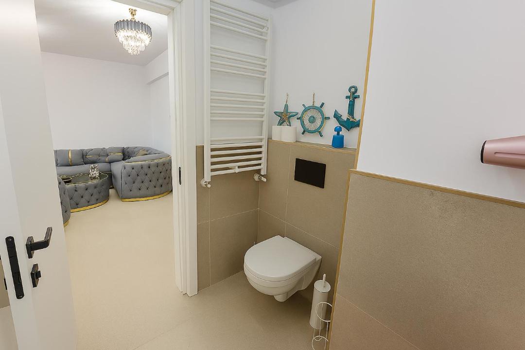 Photo of Bathroom in Mamaia-Sat