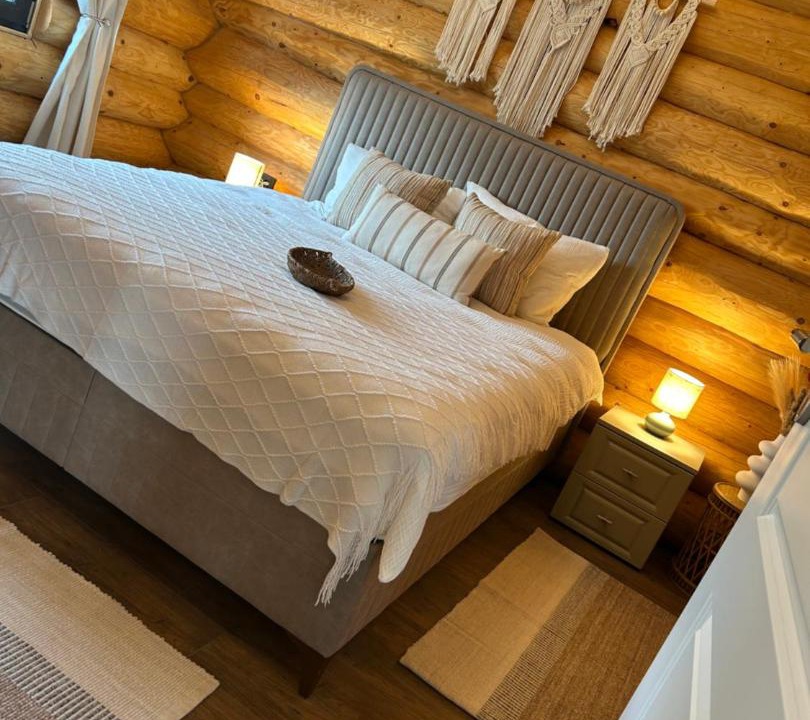 Photo of Bedroom in Vulcan