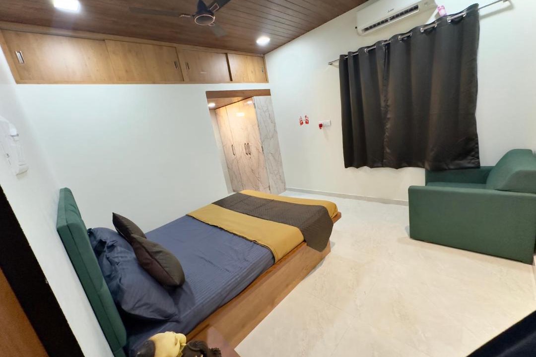 Photo of Bedroom in Yeoor Hills