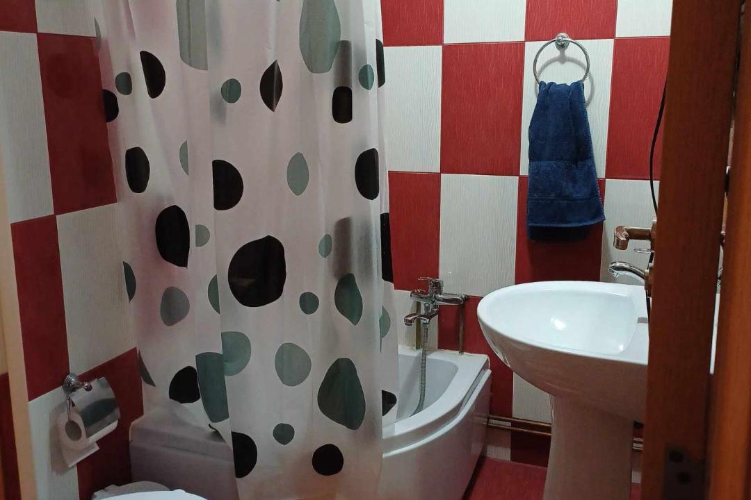 Photo of Bathroom in Campulung Moldovenesc
