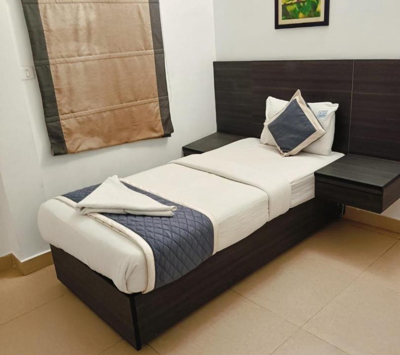 Photo of Bedroom in Mylapore Tiruvallikk