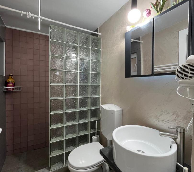 Photo of Bathroom in Venus