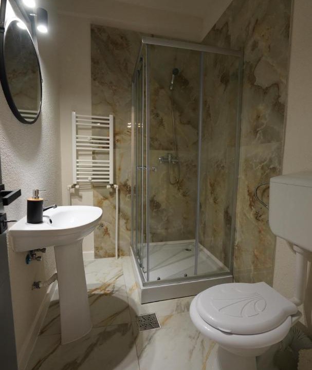 Photo of Bathroom in Mamaia-Sat