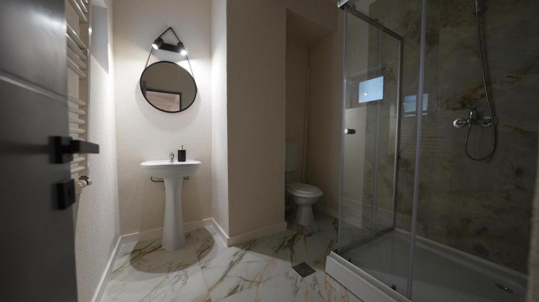 Photo of Bathroom in Mamaia-Sat