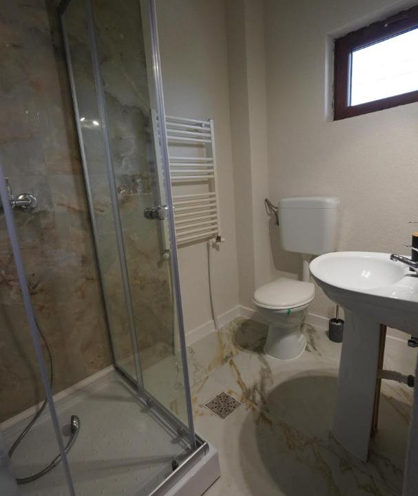 Photo of Bathroom in Mamaia-Sat