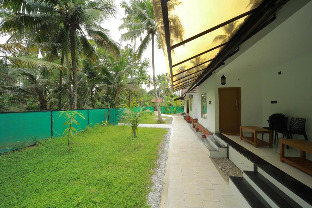 Photo of Others in Munroe Island