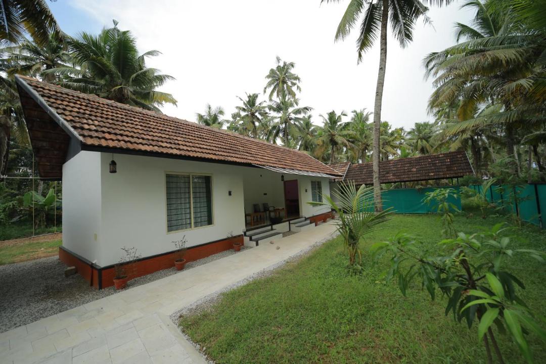 Photo of Others in Munroe Island