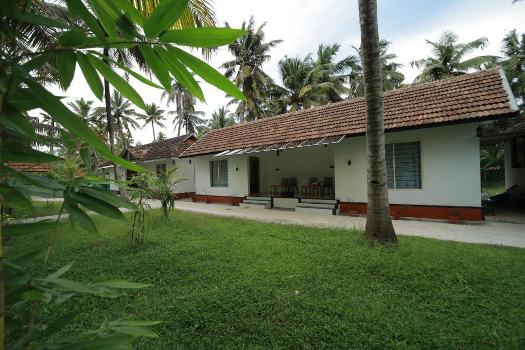 Photo of Others in Munroe Island