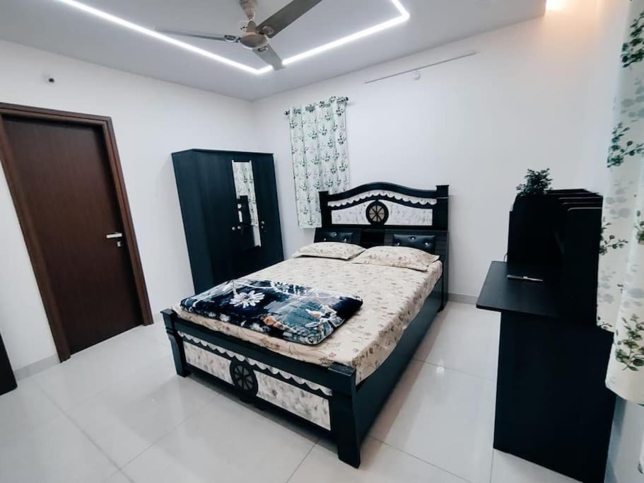 Photo of Bedroom in Serilingampally