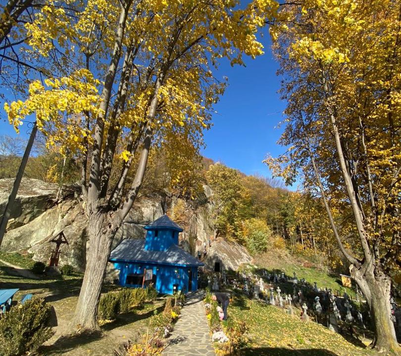Photo of Others in Colti