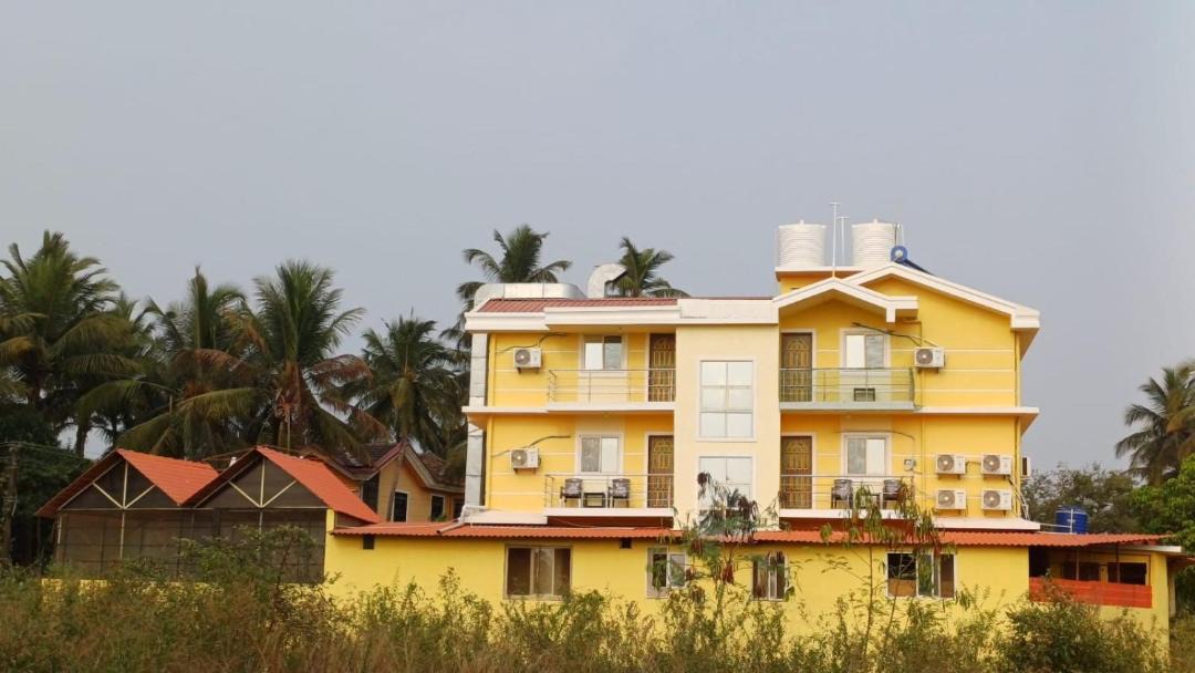 Photo of Buildings in Chinchinim