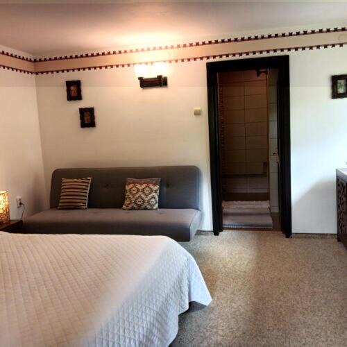 Photo of Others in Vama