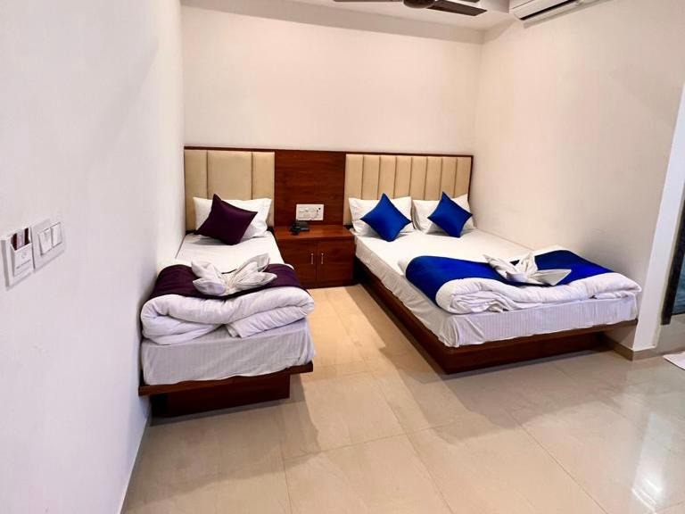 Photo of Bedroom in Adyar