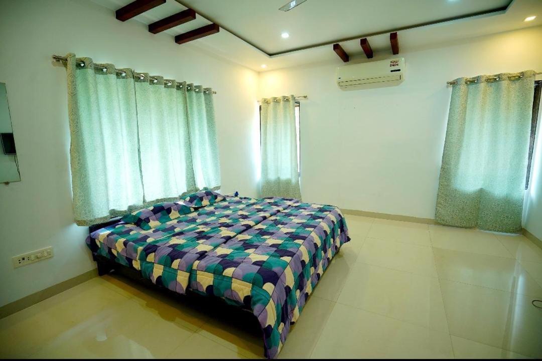 Photo of Bedroom in Tungarli
