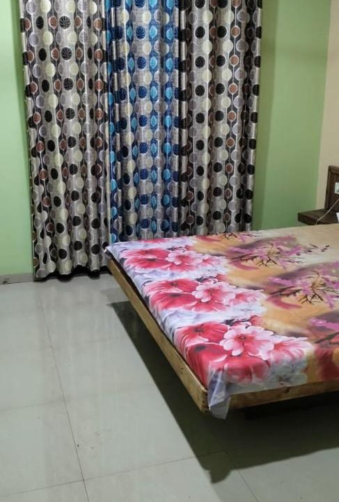 Photo of Bedroom in Adhal