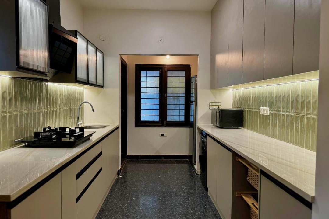 Photo of Kitchen in Garden Layout